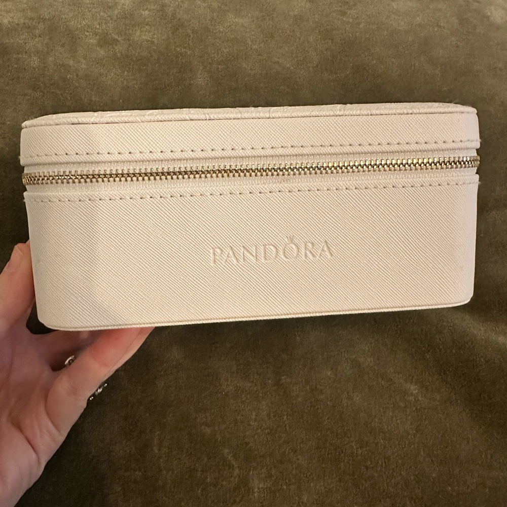 Pandora White Women's Jewelry Case